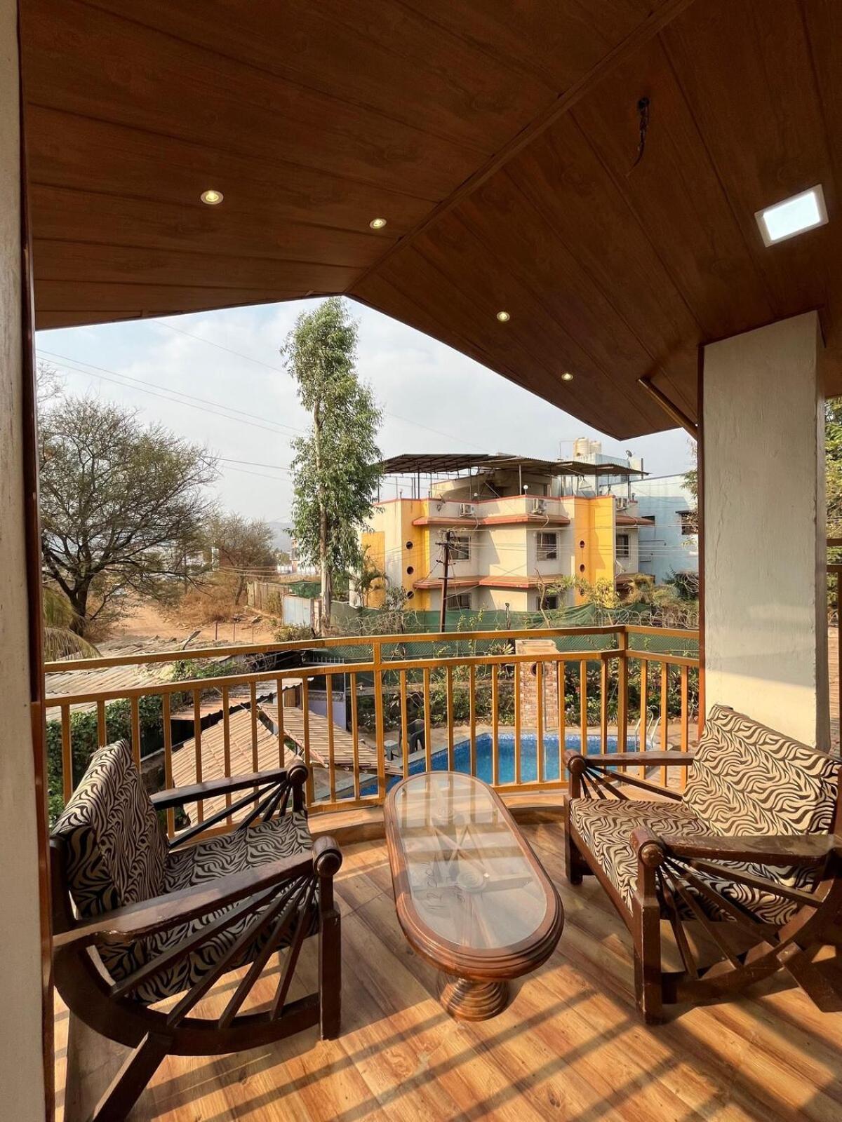 Govind Villa - 3Bhk Penthouse Suite With Pool Splash Лонавала Экстерьер фото